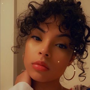 Meet your Posher, Bianca